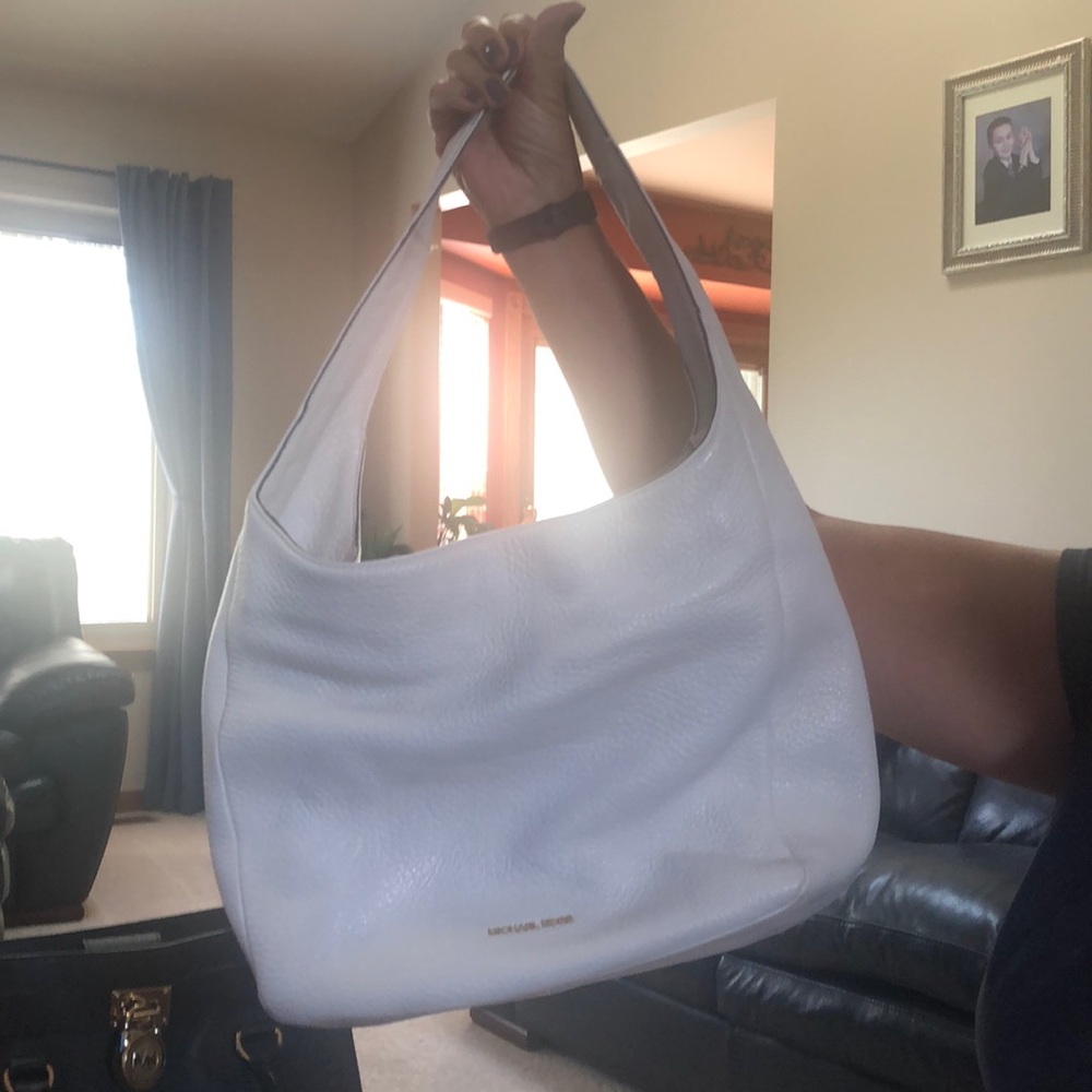 White Michael Kors purse - Picture 1 of 4